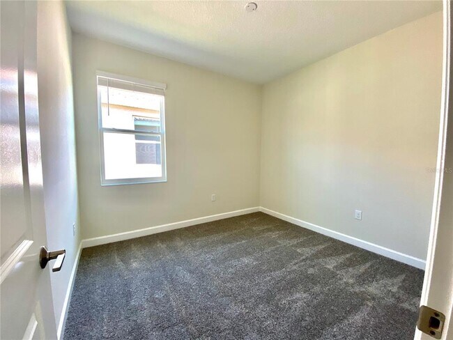 Building Photo - 1312 Oak Crest St