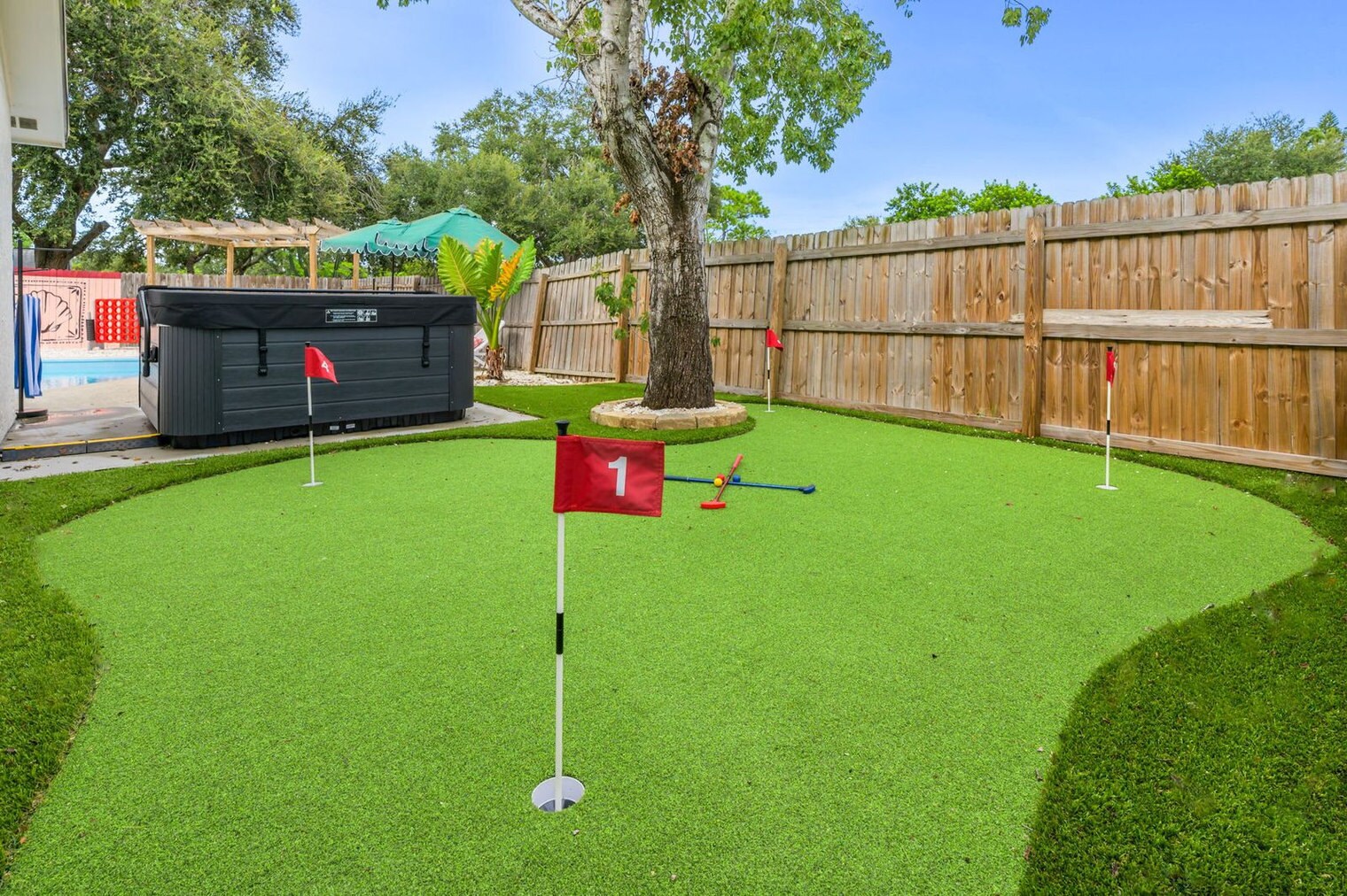 Building Photo - 7957 CottonWoode Dr