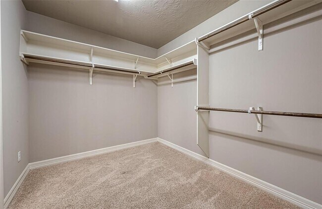 Building Photo - 13606 Mooring Pointe Dr