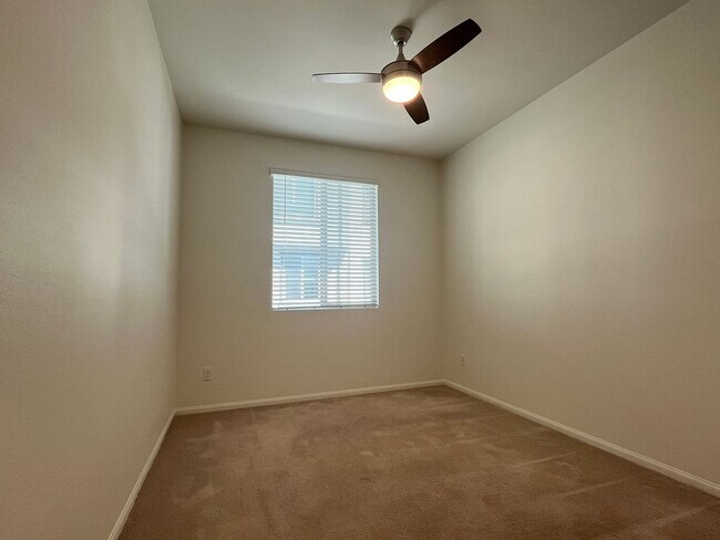 Building Photo - 2327 Verano Wy.