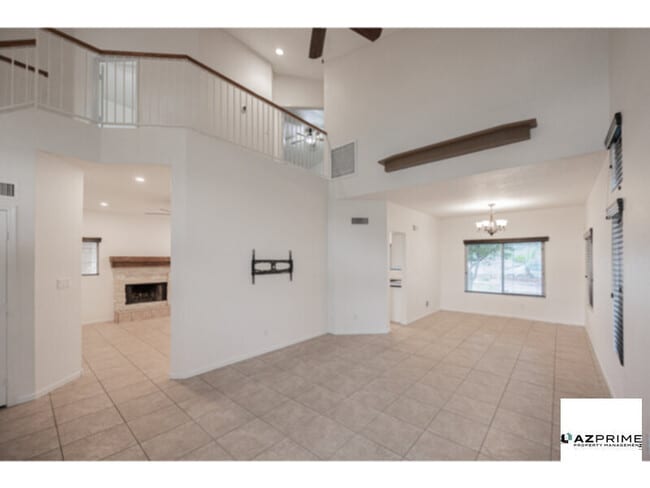 Building Photo - Stunning 4/2.5 Gilbert House - Private Poo...