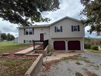 Building Photo - 15430 Top Dr