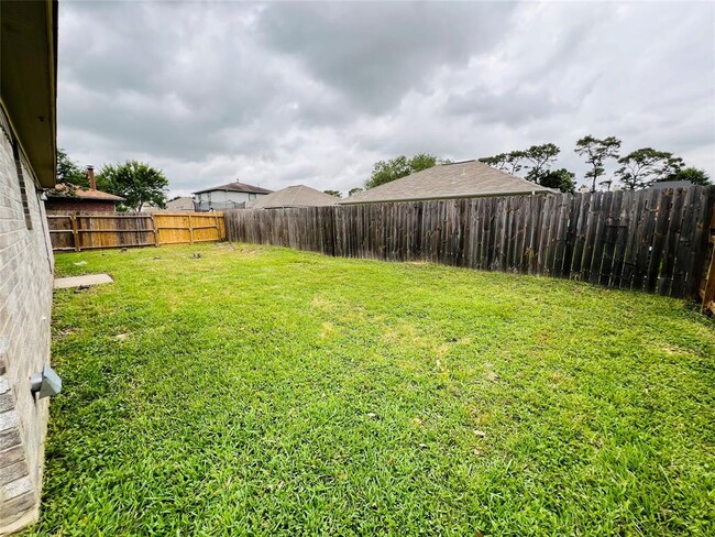 Building Photo - 5344 Tallowpine Terrace