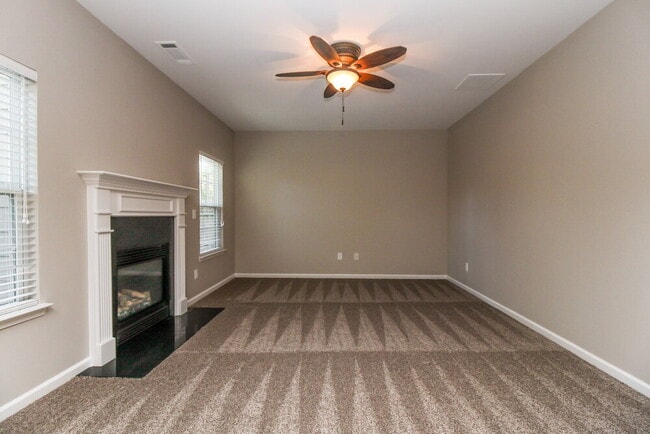 Building Photo - 5005 Amethyst Dr