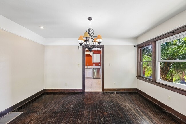 Building Photo - 133 N Tassajara Dr