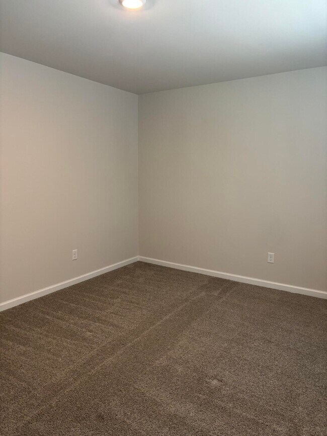Building Photo - 1848 Lacebark Dr