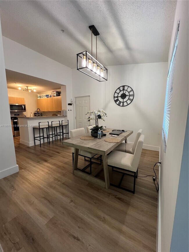 Building Photo - 2440 E Preserve Way