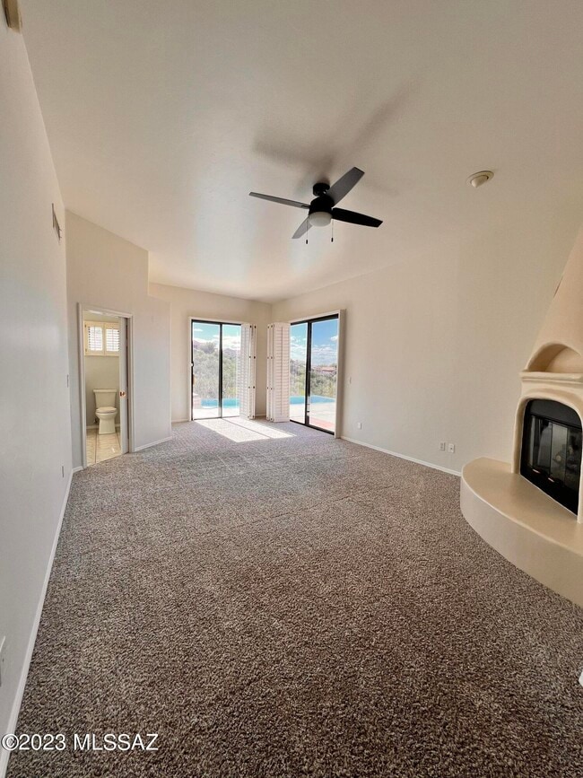 Building Photo - 10123 N Alder Spring Dr
