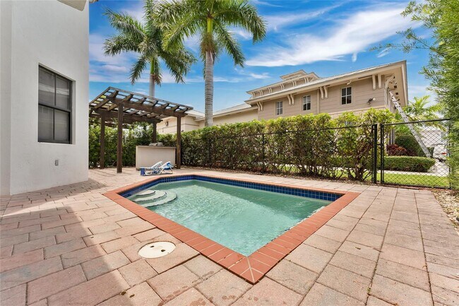 Building Photo - 10574 NW 70th Ln