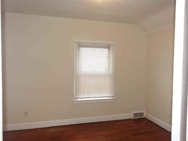 Building Photo - 8205 Outer Dr E