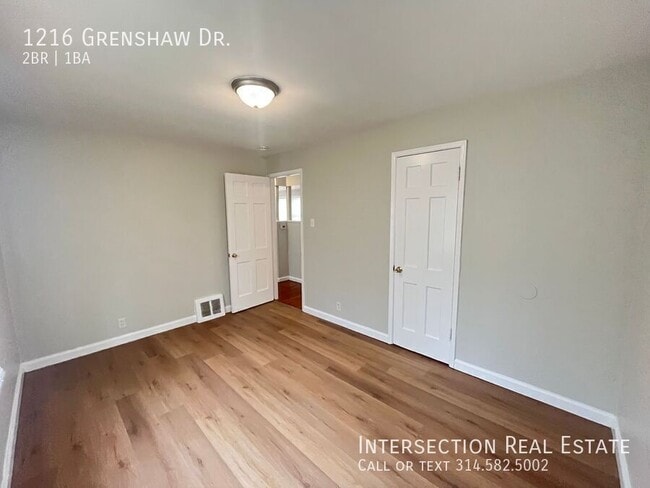 Building Photo - 1216 Grenshaw Dr