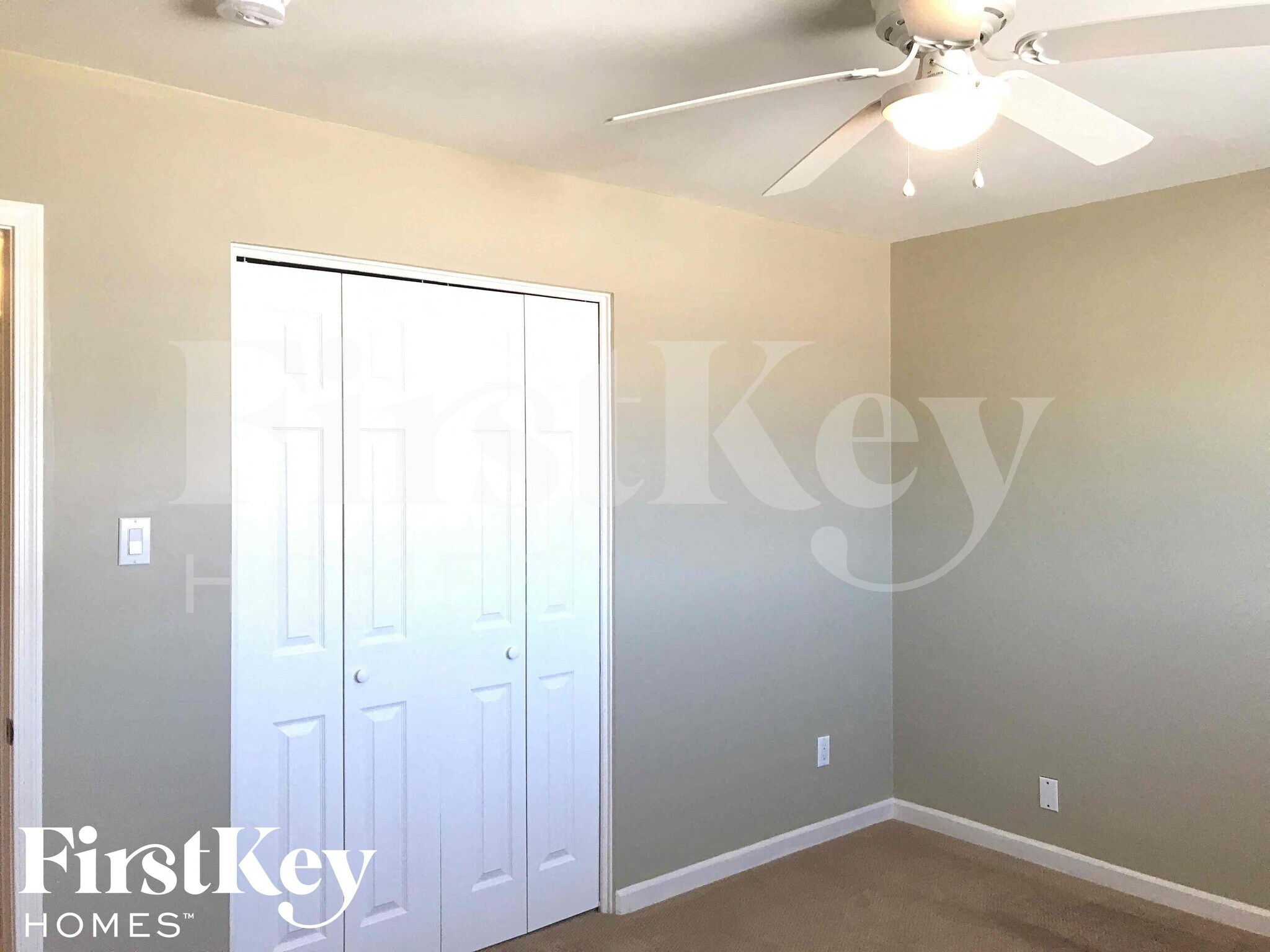 Building Photo - 8802 N 35th Dr