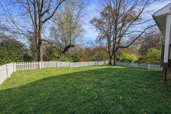 Building Photo - Welcome Home to Comfort, Space & Charm!