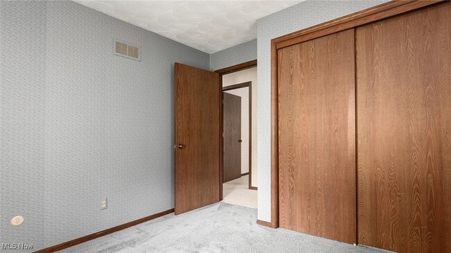 Building Photo - 5650 Dillon Hills Dr