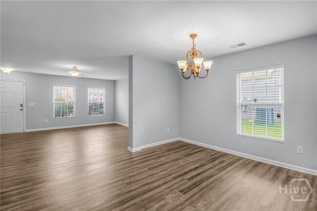 Building Photo - 307 Grasslands Dr
