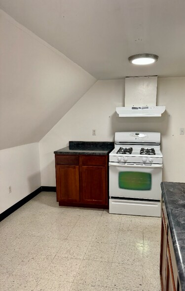 Building Photo - 7508 Werner Ave