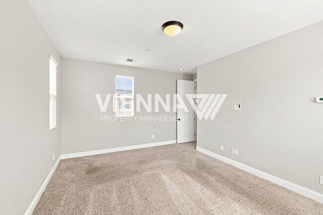 Building Photo - 310 Colner Cir