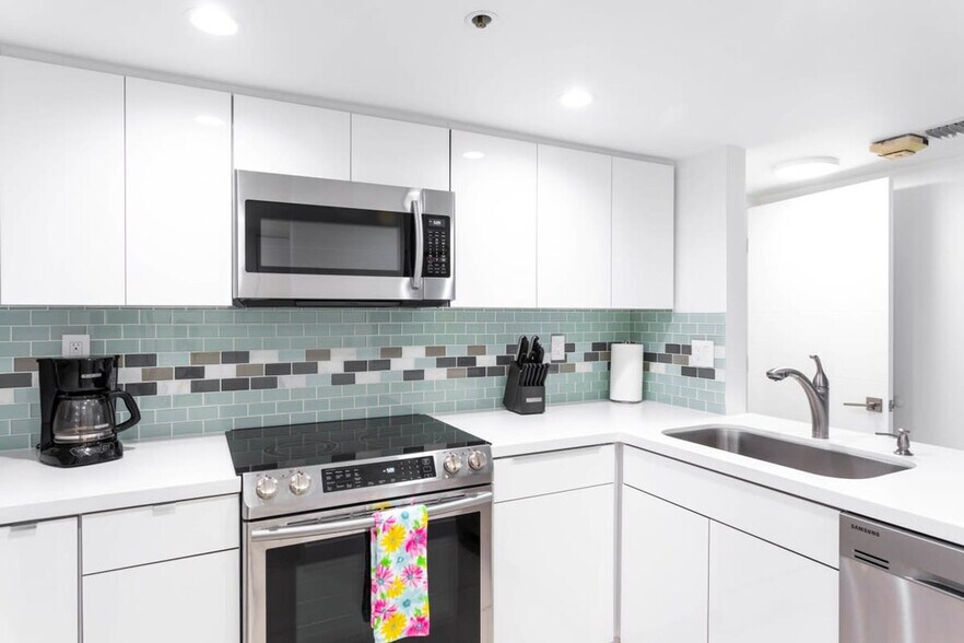 Building Photo - 601 Biscayne Blvd