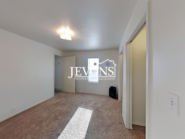 Building Photo - Coming soon! Pet-Friendly 3-Bedroom Home in Naches with Easy Access to Hwy 12