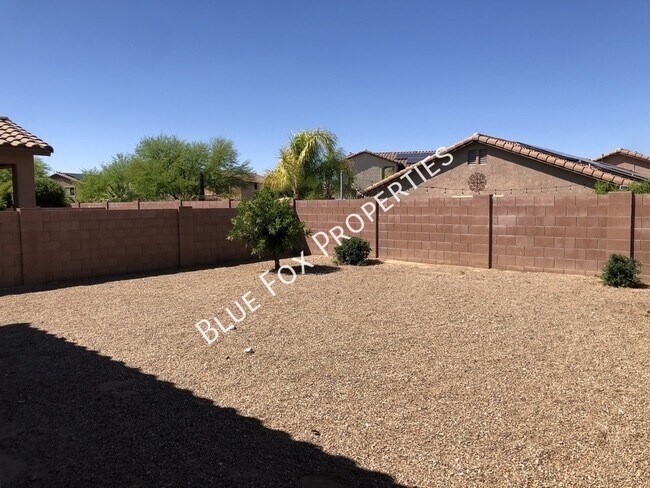 Building Photo - 7651 E Majestic Palm Ln