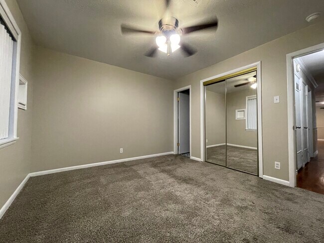 Building Photo - 1208 Tulane Ave