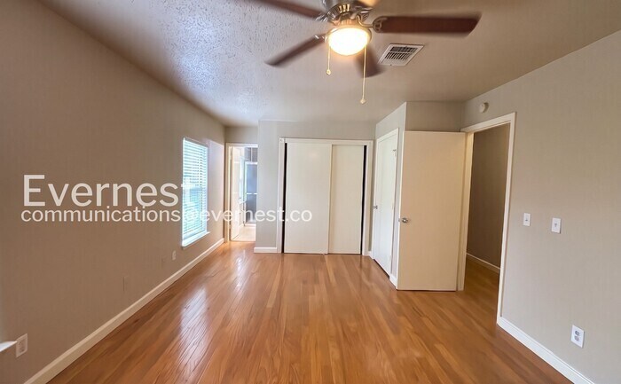 Building Photo - 12322 Flaxen Dr