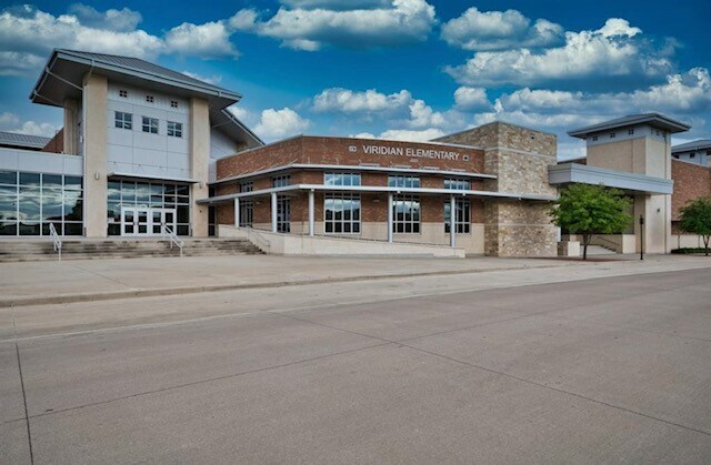 Building Photo - 3927 Cascade Sky Dr