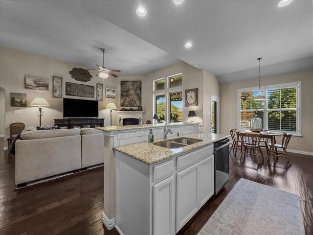 Building Photo - 1805 Settlement Wy