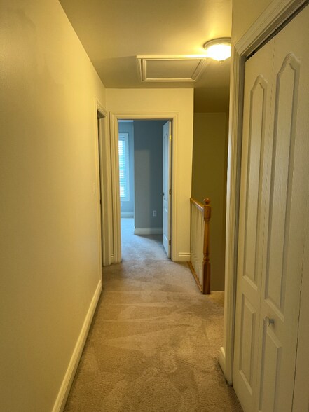 Building Photo - 296 Hamilton Ave