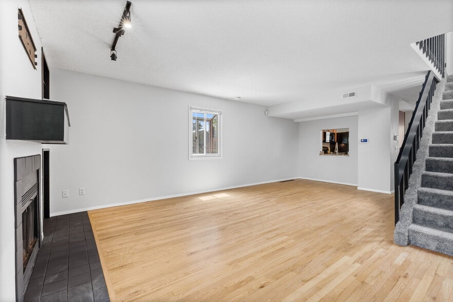 Building Photo - 3050 West 32nd Avenue