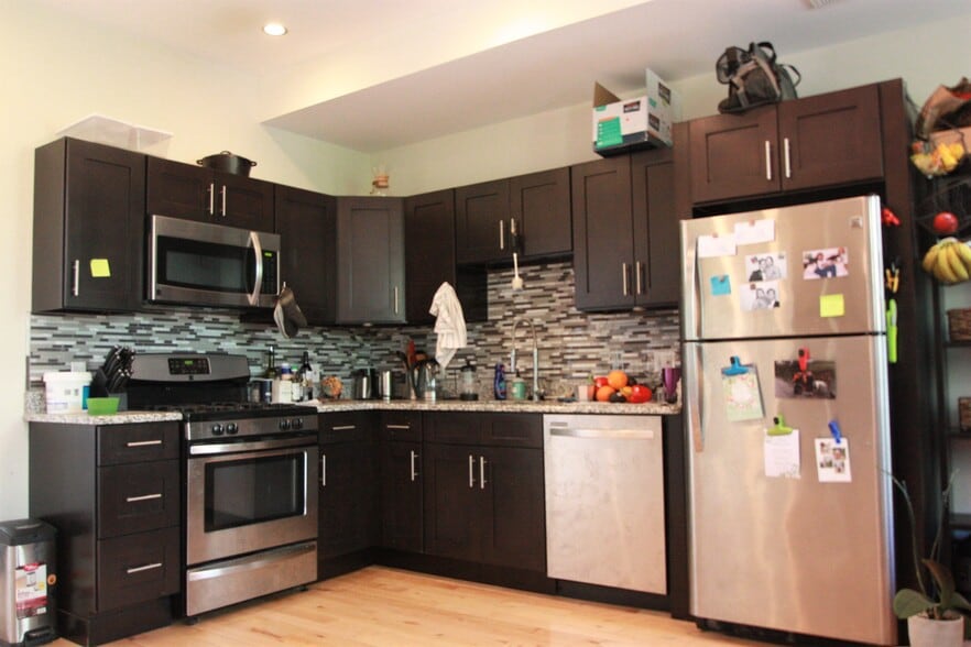 Updated kitchen with dishwasher - 317 6th S St
