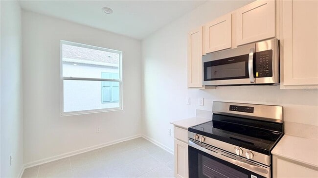 Building Photo - 5177 Green Belt Dr