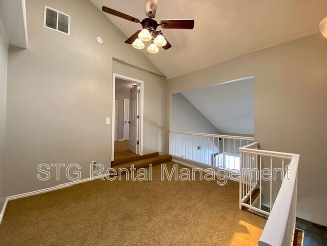 Building Photo - 490 E 700 S
