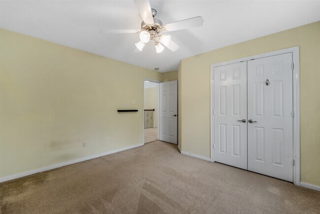 Building Photo - 7 Ebony Oaks Pl