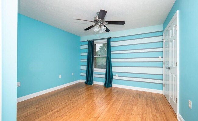 Building Photo - 807 Planters Point Dr