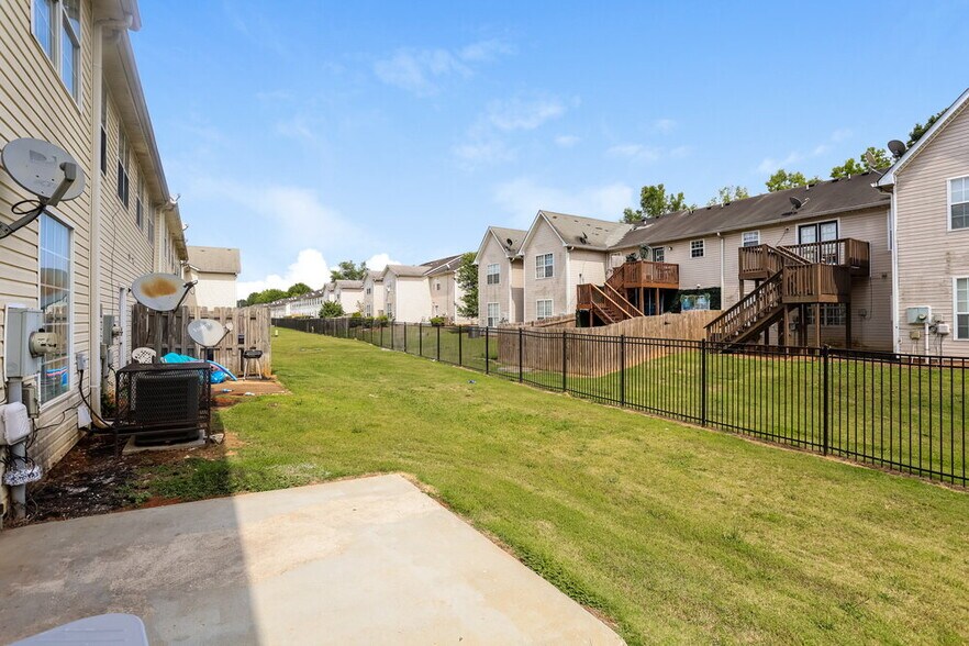 Building Photo - 11392 Michelle Way