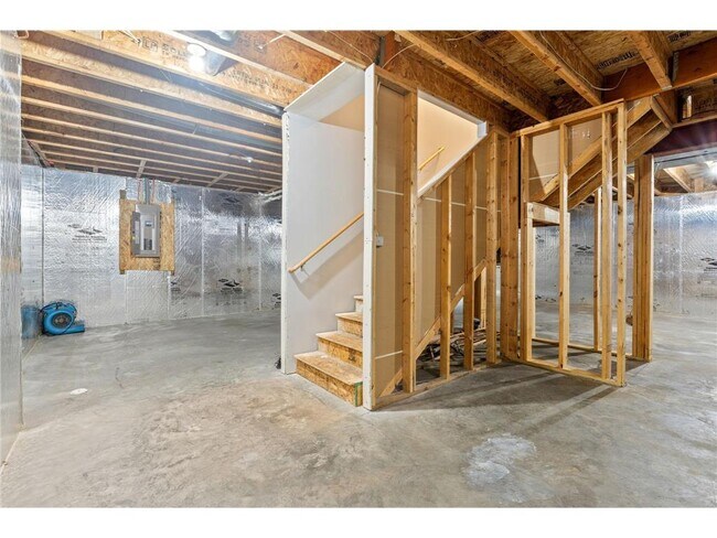 Building Photo - 2117 Vermillion Curve