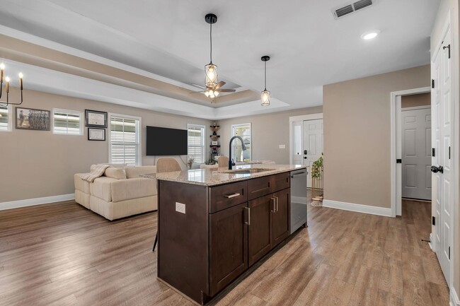 Building Photo - 4858 Sampler Dr