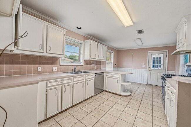 Building Photo - 4501 Willowbend Blvd