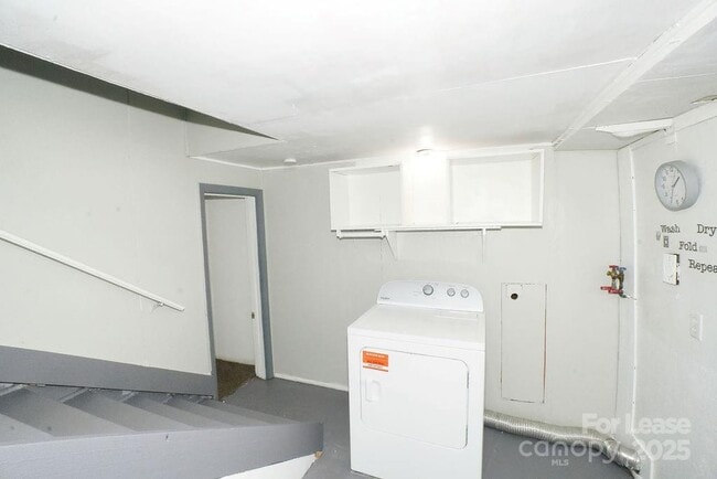 Building Photo - 1632 Kimberly Dr