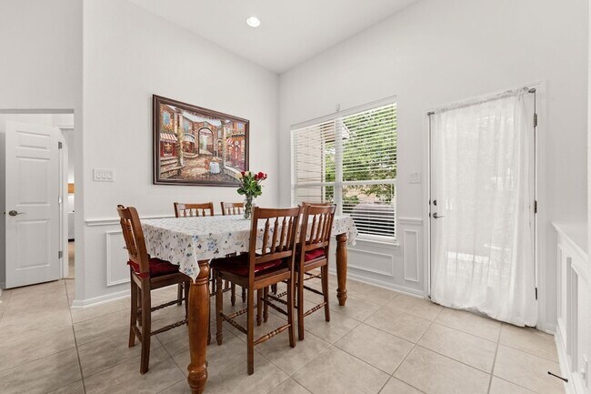 Building Photo - 2600 Lost Mine Tr