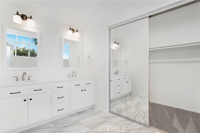 Building Photo - 29471 Crown Ridge