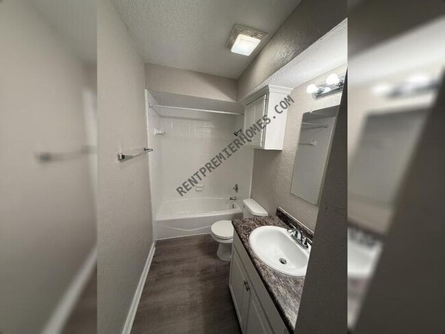 Building Photo - 12421 Acadia Ct