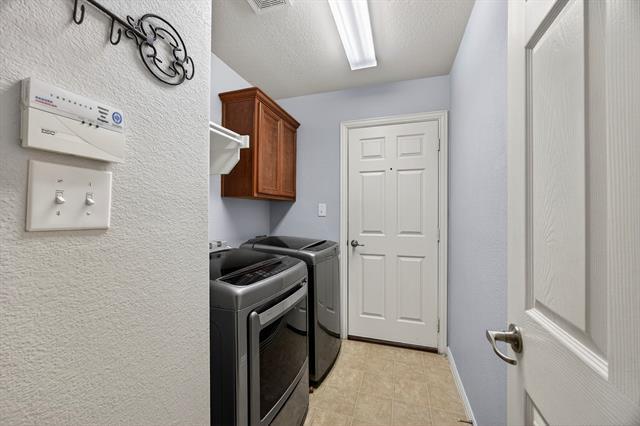 Building Photo - 8216 Shasta Dr