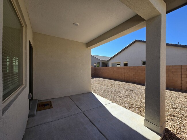 Building Photo - 4207 Via De Ventura