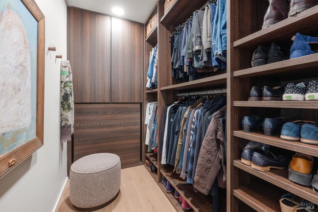 Building Photo - 171 Sawmill Cir