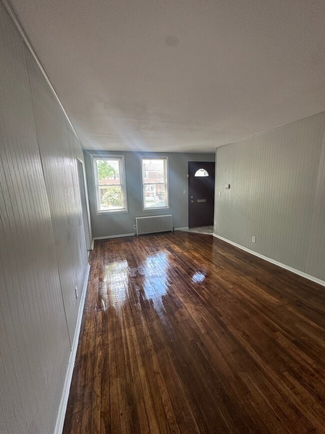 Building Photo - 4037 Cedardale Rd