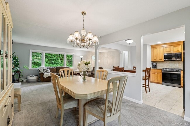 Building Photo - 118 Standish Dr