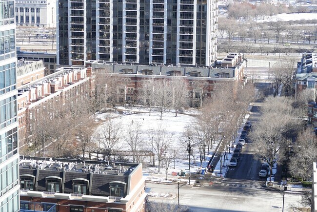 Building Photo - 1400 S Michigan Ave