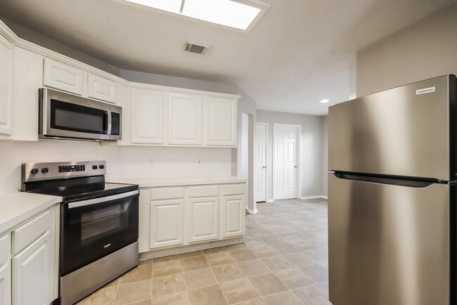 Building Photo - 5506 Timber Quail Dr